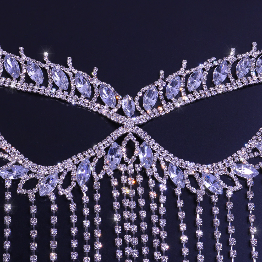 Halloween Crystal Rhinestone Face Mask With Draped Chain Design